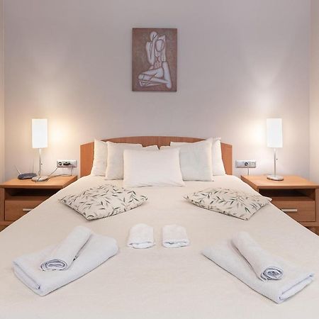 Jūrkalne Room In Bb - Valensija - Suite For Two In Nice Hotel מראה חיצוני תמונה