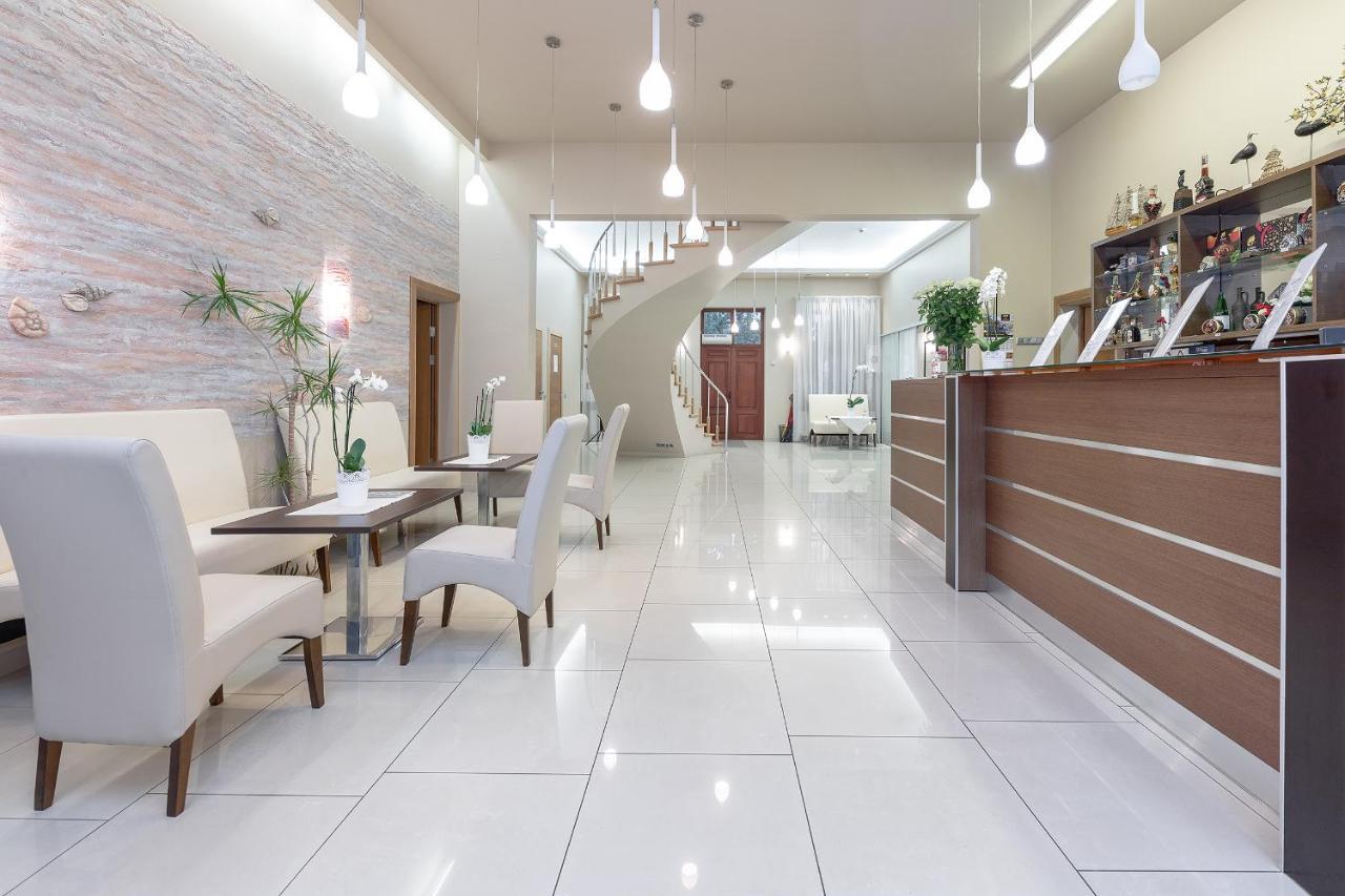 Jūrkalne Room In Bb - Valensija - Suite For Two In Nice Hotel מראה חיצוני תמונה