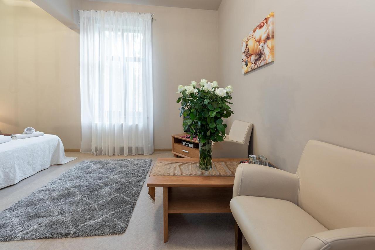 Jūrkalne Room In Bb - Valensija - Suite For Two In Nice Hotel מראה חיצוני תמונה